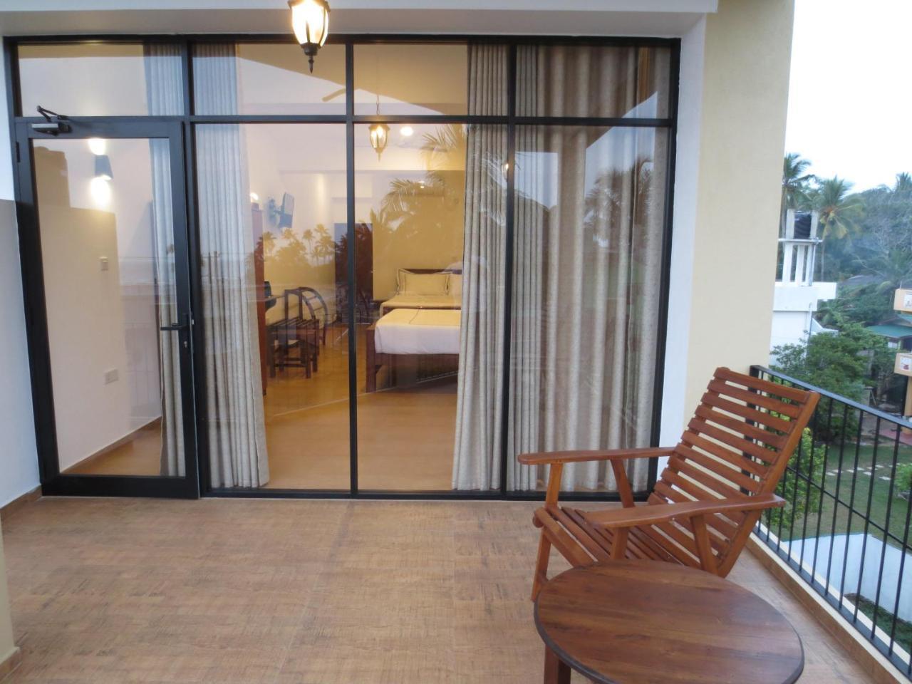 Chaaya Inn Hotel Hikkaduwa Exterior foto
