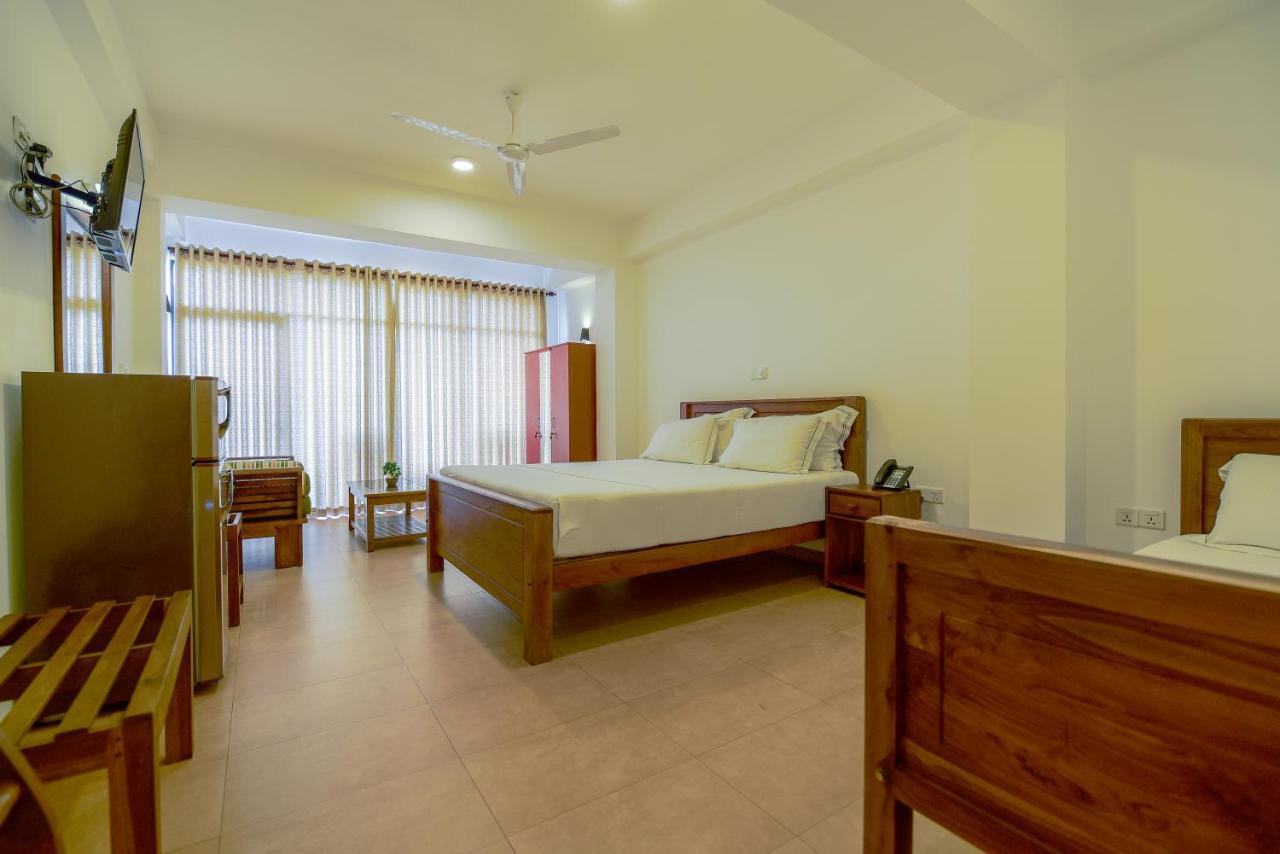 Chaaya Inn Hotel Hikkaduwa Exterior foto