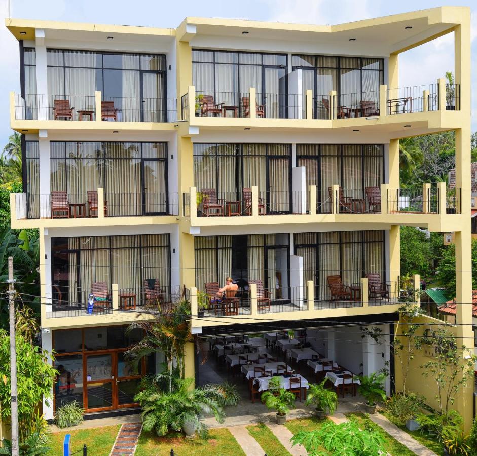 Chaaya Inn Hotel Hikkaduwa Exterior foto
