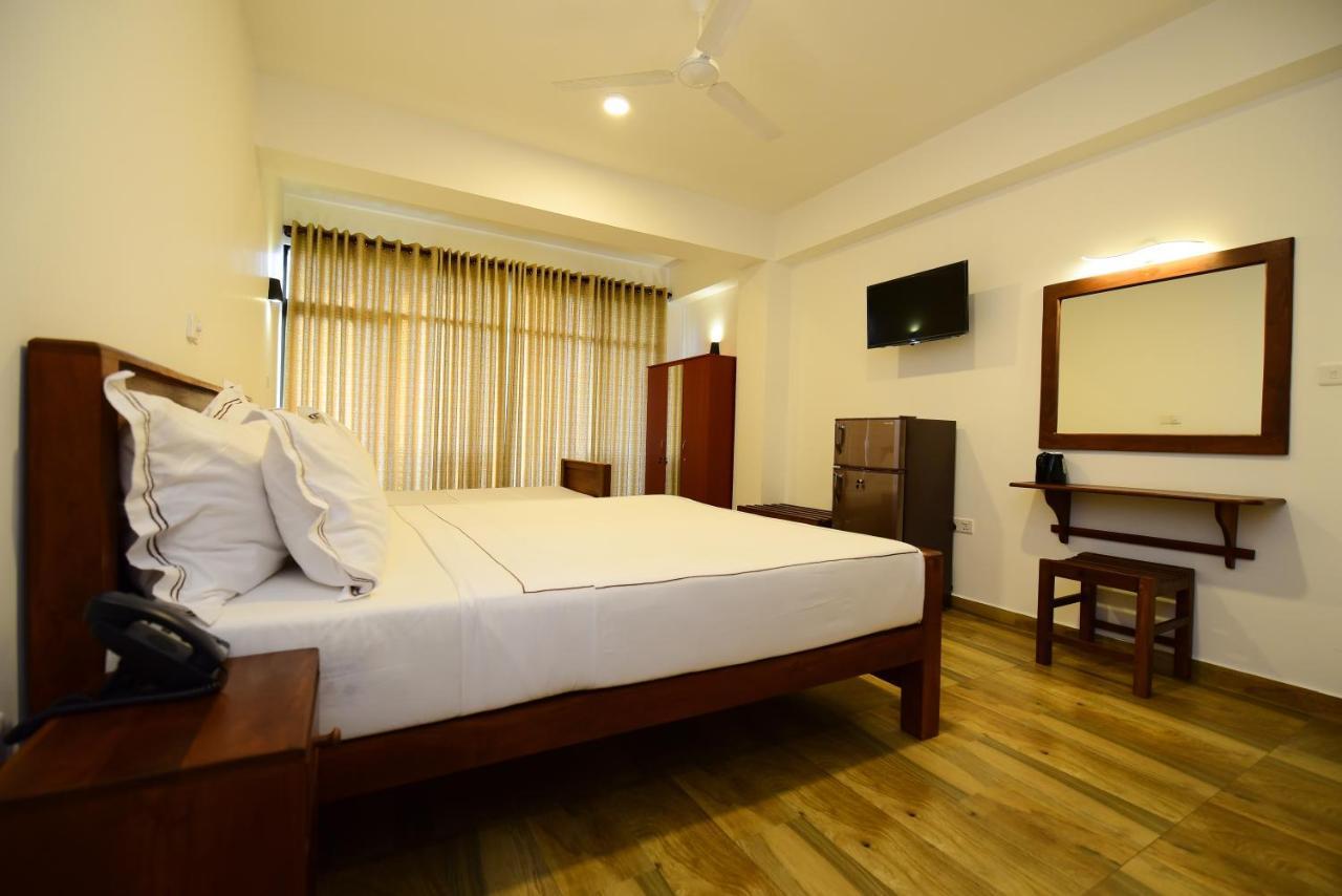 Chaaya Inn Hotel Hikkaduwa Exterior foto